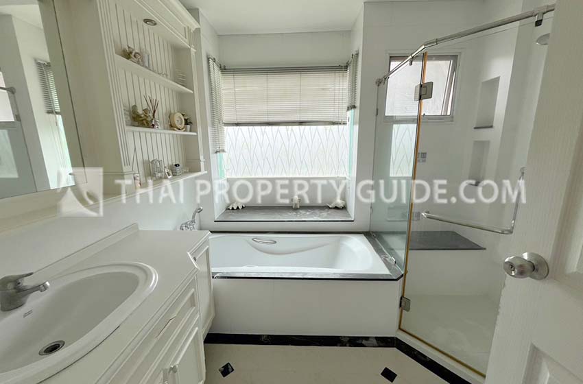 House with Shared Pool in Sukhumvit 